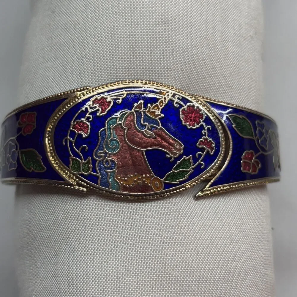 Vintage 80s silver tone blue Cloisonné enamel unicorn Bracelet - Cottagecore